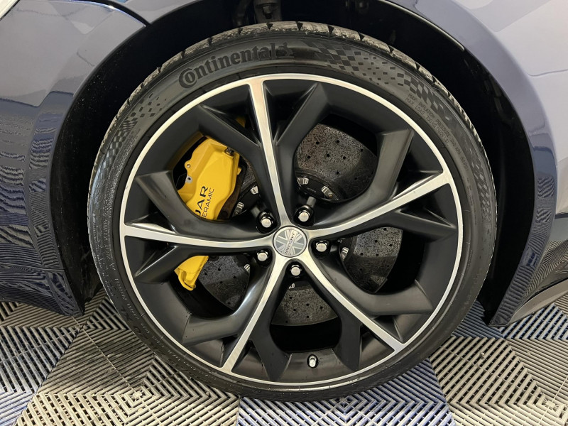 Photo 18 de l'offre de JAGUAR F-TYPE COUPE V8 R 5.0 550 Suralimenté BVA à 64990€ chez VL Auto