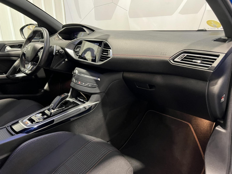Photo 8 de l'offre de PEUGEOT 308 SW  BlueHDi 130ch S&S EAT8 GT à 15990€ chez VL Auto