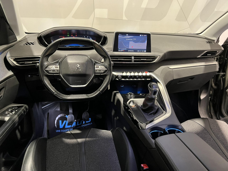Photo 16 de l'offre de PEUGEOT 5008  BlueHDi 130ch S&S BVM6 Allure à 14990€ chez VL Auto