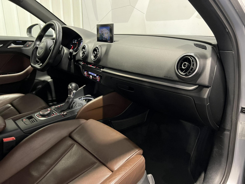 Photo 7 de l'offre de AUDI A3 SPORTBACK 2.0 TDI 150 Ambition Luxe S tronic 6 à 14990€ chez VL Auto
