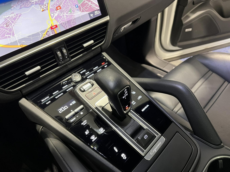Photo 14 de l'offre de PORSCHE Cayenne COUPE 3.0 V6 E-Hybrid 462 BVA à 69990€ chez VL Auto