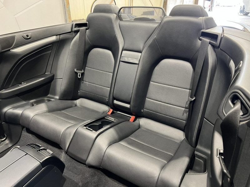 Photo 9 de l'offre de MERCEDES-BENZ Classe E Cabriolet 200 Executive BVA à 22990€ chez VL Auto
