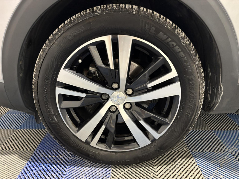 Photo 19 de l'offre de PEUGEOT 5008  BlueHDi 130ch S&S BVM6 GT Line 7 Places à 17490€ chez VL Auto