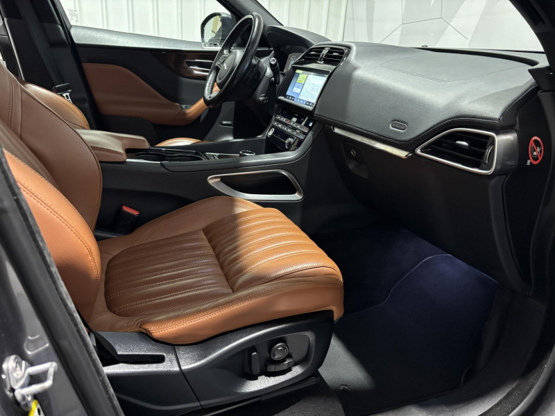 Photo 13 de l'offre de JAGUAR F-PACE 2.0 D - 180 ch AWD BVA8 Prestige à 21990€ chez VL Auto