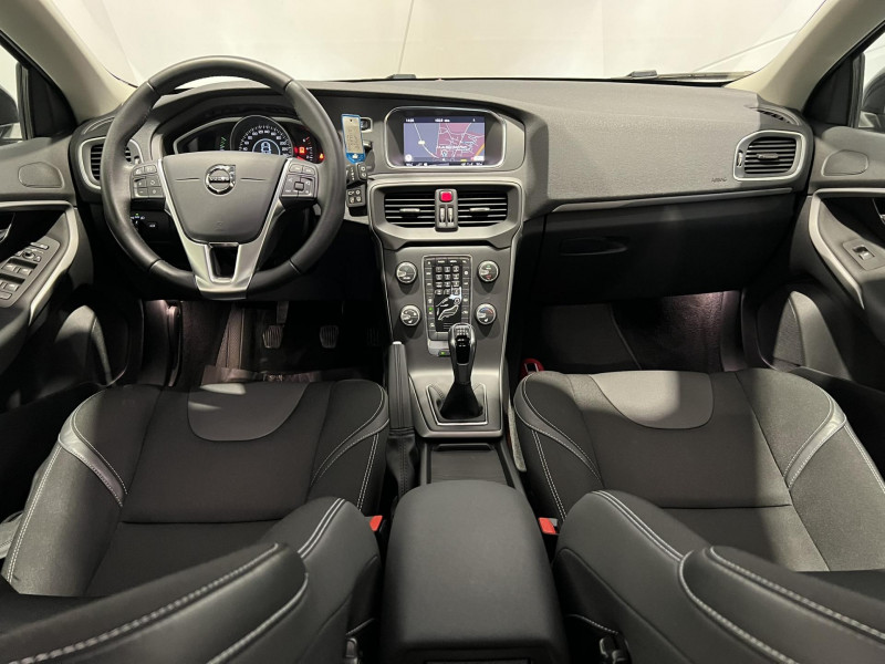 Photo 7 de l'offre de VOLVO V40 D2 AdBlue 120 ch Business à 15990€ chez VL Auto