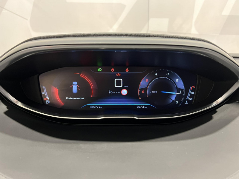 Photo 14 de l'offre de PEUGEOT 5008  BlueHDi 130ch S&S BVM6 Allure 5 Places à 15490€ chez VL Auto