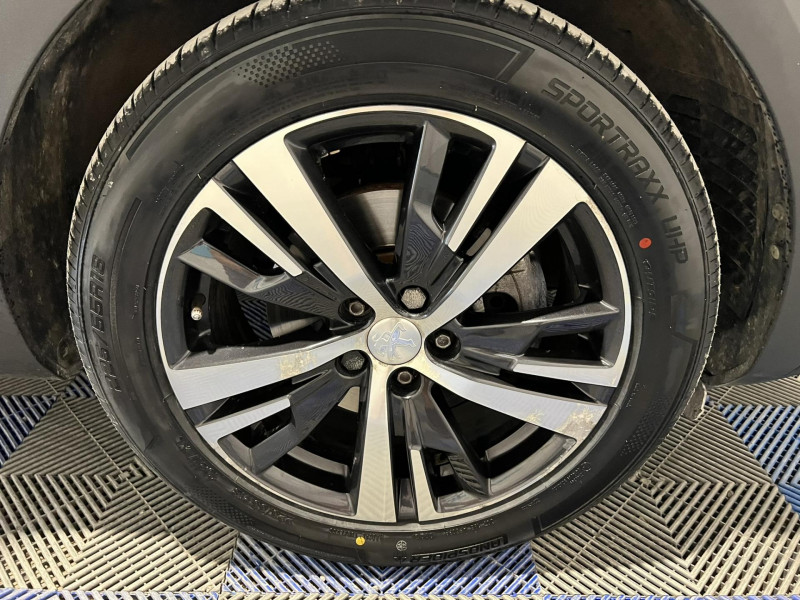 Photo 18 de l'offre de PEUGEOT 5008  BlueHDi 130ch S&S BVM6 Allure 5 Places à 15490€ chez VL Auto