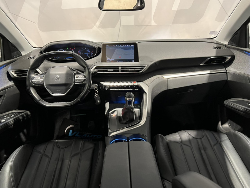 Photo 7 de l'offre de PEUGEOT 5008  BlueHDi 130ch S&S BVM6 Allure 5 Places à 15490€ chez VL Auto