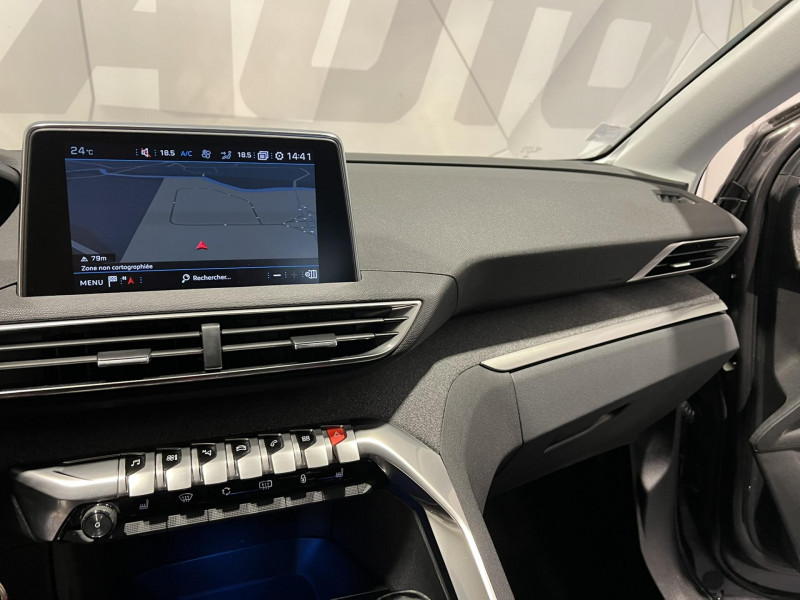 Photo 11 de l'offre de PEUGEOT 5008  BlueHDi 130ch S&S BVM6 Allure 5 Places à 15490€ chez VL Auto
