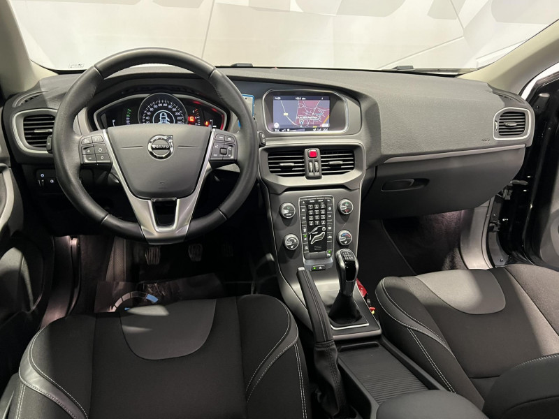Photo 16 de l'offre de VOLVO V40 D2 AdBlue 120 ch Business à 15990€ chez VL Auto