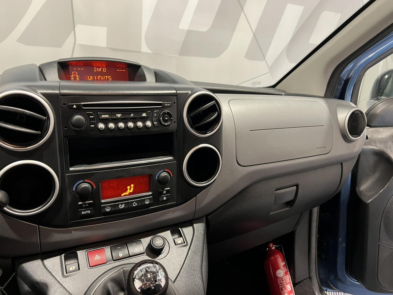 Photo 12 de l'offre de CITROEN BERLINGO Multispace BlueHDi 100 S&S BVM5 Shine 7 Places à 13990€ chez VL Auto