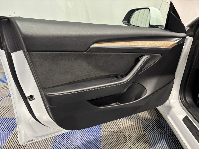 Photo 17 de l'offre de TESLA MODEL 3  Performance AWD à 31990€ chez VL Auto
