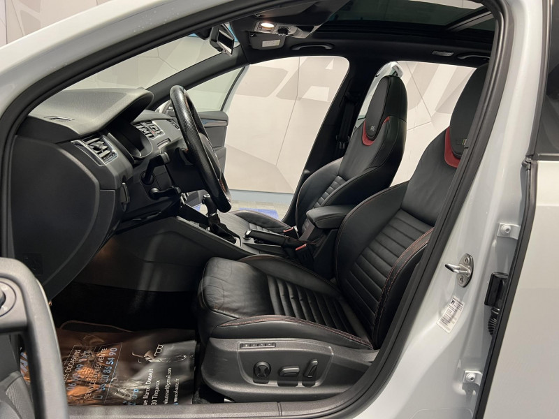 Photo 6 de l'offre de SKODA OCTAVIA COMBI 2.0 TSI 230 ch DSG6 RS 230 à 17490€ chez VL Auto