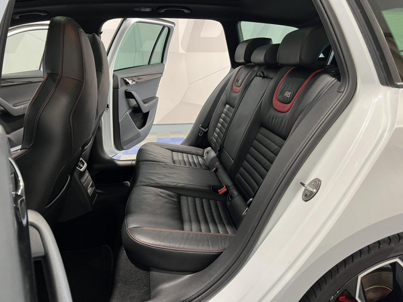 Photo 9 de l'offre de SKODA OCTAVIA COMBI 2.0 TSI 230 ch DSG6 RS 230 à 17490€ chez VL Auto