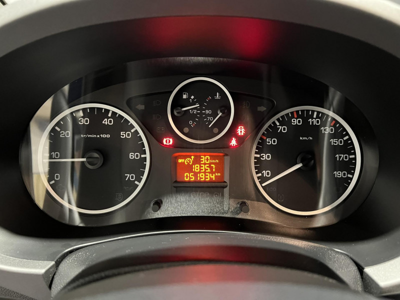 Photo 15 de l'offre de CITROEN BERLINGO Multispace BlueHDi 100 S&S BVM5 Shine 7 Places à 13990€ chez VL Auto