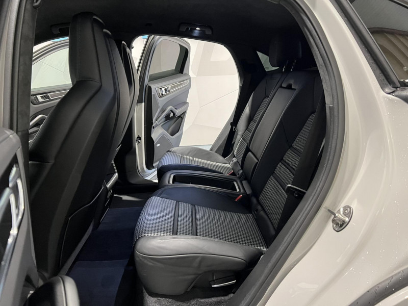 Photo 9 de l'offre de PORSCHE CAYENNE COUPE E-Hybrid 3.0 V6 462 ch Tiptronic BVA à 71990€ chez VL Auto