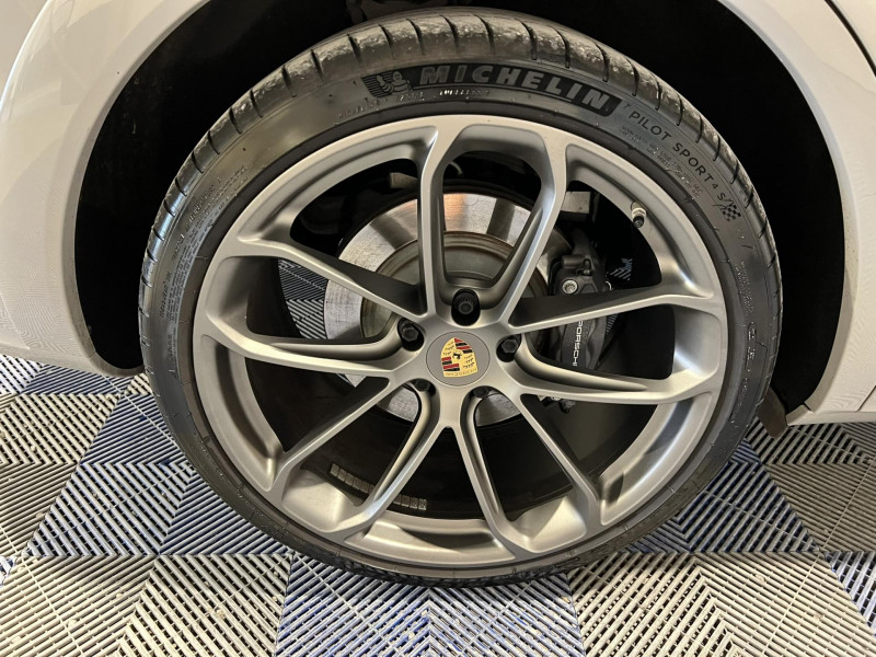 Photo 18 de l'offre de PORSCHE CAYENNE COUPE E-Hybrid 3.0 V6 462 ch Tiptronic BVA à 71990€ chez VL Auto