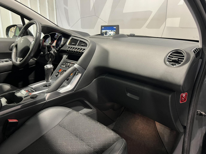 Photo 8 de l'offre de PEUGEOT 3008  1.6 e-HDi 115ch FAP ETG6 Allure à 10490€ chez VL Auto