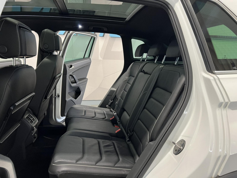 Photo 9 de l'offre de VOLKSWAGEN TIGUAN 2.0 TDI 190 DSG7 4Motion Carat Exclusive + pack R line  à 27990€ chez VL Auto