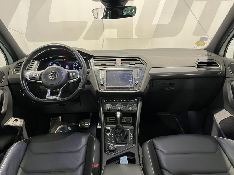 Photo 7 de l'offre de VOLKSWAGEN TIGUAN 2.0 TDI 190 DSG7 4Motion Carat Exclusive + pack R line  à 27990€ chez VL Auto
