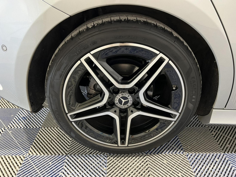 Photo 18 de l'offre de MERCEDES-BENZ CLASSE A 180 7G-DCT AMG Line à 27990€ chez VL Auto