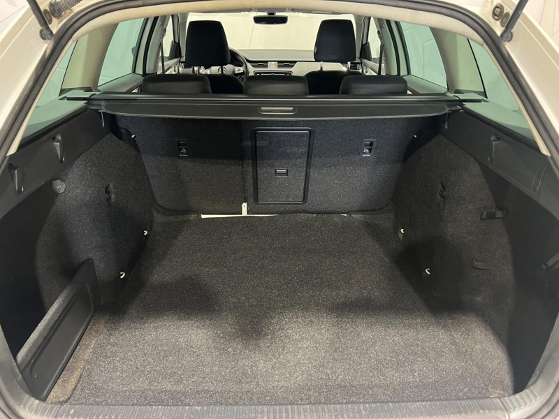 Photo 10 de l'offre de SKODA Octavia combi 2.0 TDI 150 ch CR FAP 4x4 Business à 12490€ chez VL Auto