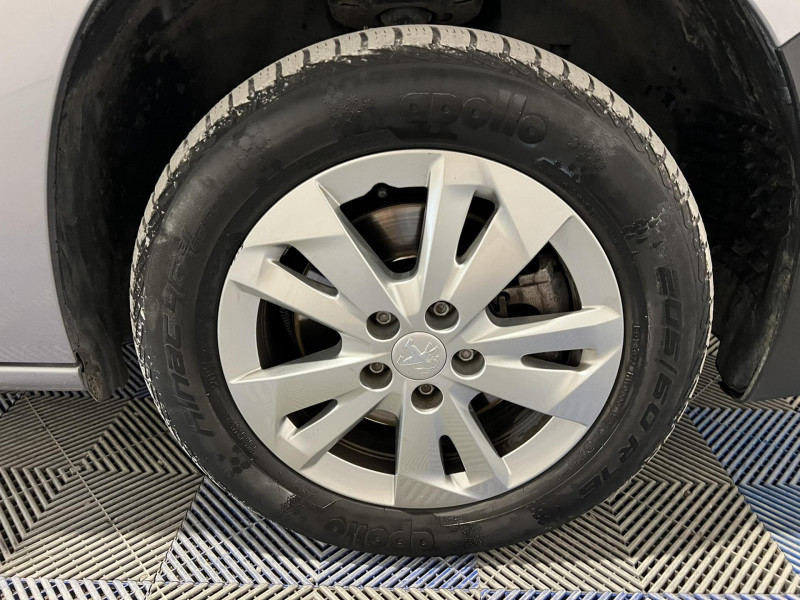 Photo 17 de l'offre de PEUGEOT PARTNER FOURGON  STANDARD 650 KG BLUEHDI 130 S&S EAT8 ASPHALT à 14990€ chez VL Auto