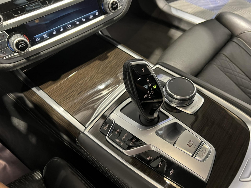 Photo 13 de l'offre de BMW SERIE 7 730Ld xDrive 265 ch BVA à 34990€ chez VL Auto