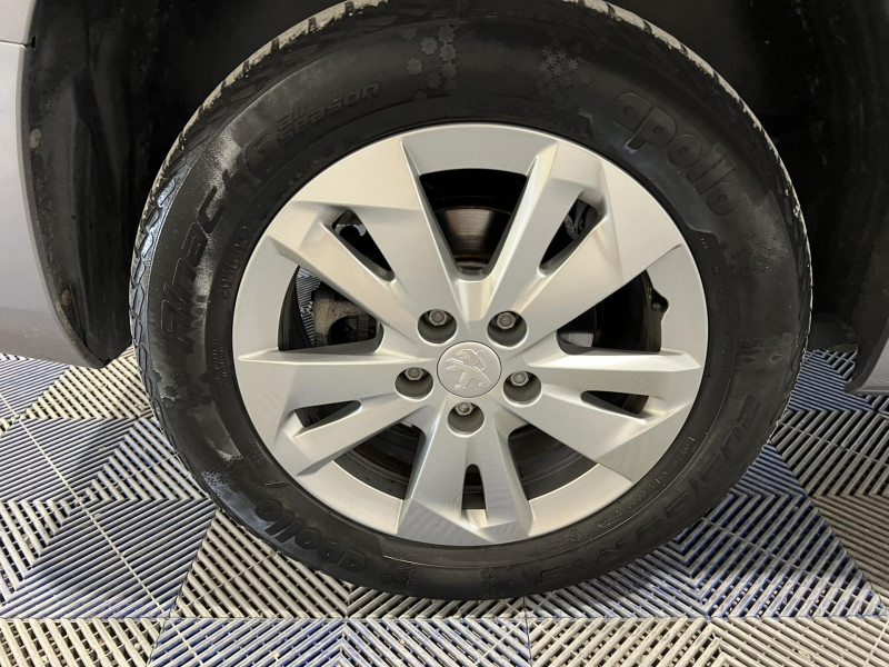 Photo 16 de l'offre de PEUGEOT PARTNER FOURGON  STANDARD 650 KG BLUEHDI 130 S&S EAT8 ASPHALT à 14990€ chez VL Auto