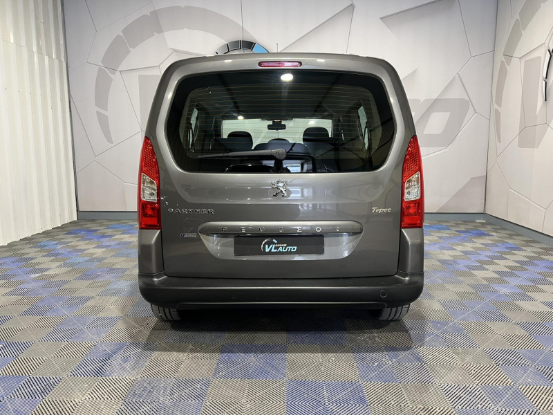 Photo 4 de l'offre de PEUGEOT PARTNER 1.6 HDi FAP - 92  Tepee Loisirs à 10990€ chez VL Auto