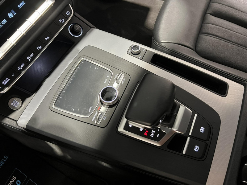 Photo 14 de l'offre de AUDI Q5  2.0 TDI 190 S tronic 7 Quattro Design Luxe à 28990€ chez VL Auto