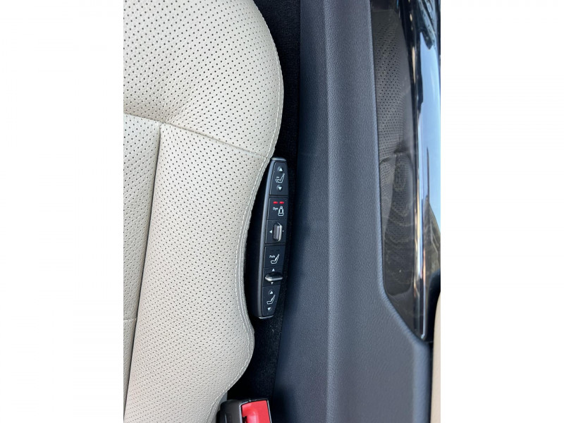 Photo 18 de l'offre de MERCEDES-BENZ CLASSE E 350 CDI BlueEfficiency Avantgarde Executive 4-Matic BVA à 20990€ chez VL Auto