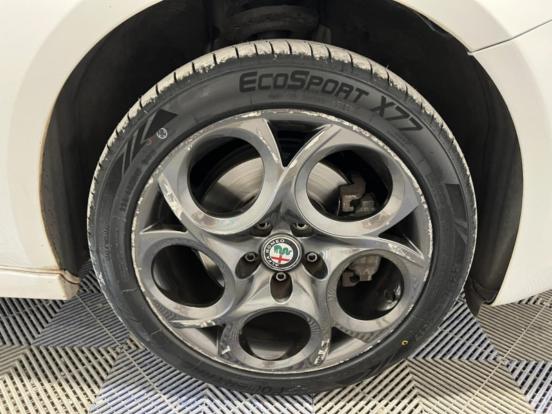 Photo 18 de l'offre de ALFA ROMEO GIULIETTA 1.4 TB MultiAir 150 ch S&S Super à 13490€ chez VL Auto