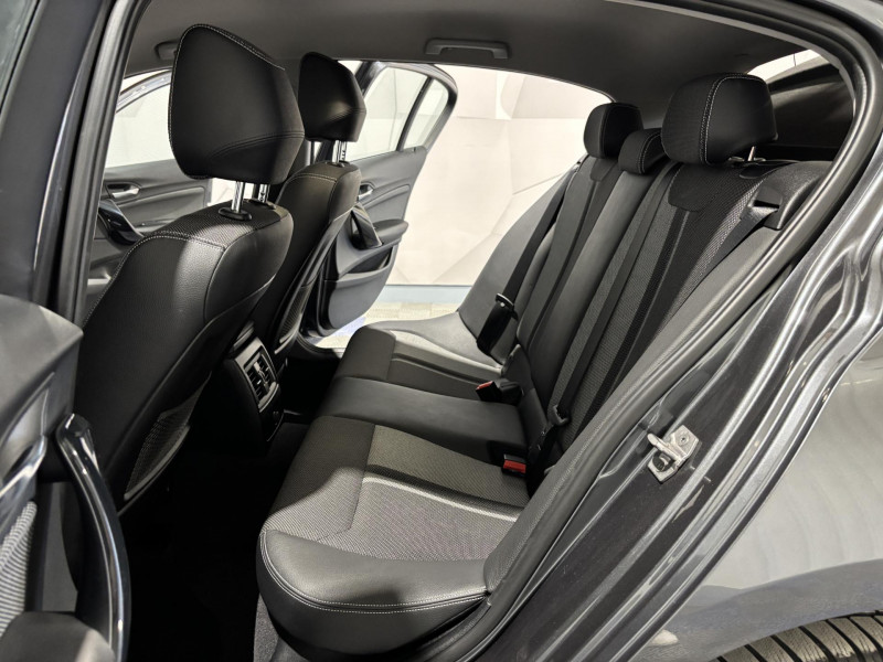 Photo 8 de l'offre de BMW SERIE 1 120i 177 ch F20 LCI Urban Chic BVA à 17990€ chez VL Auto