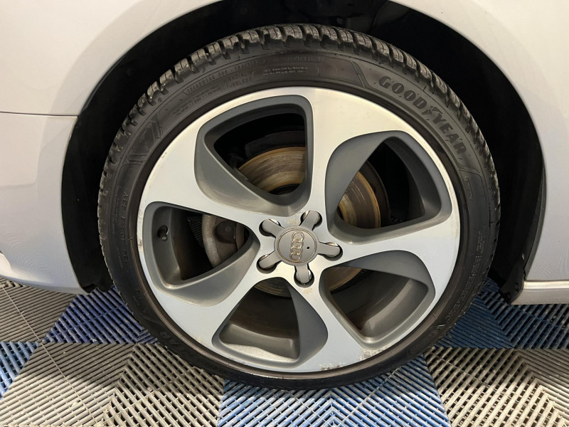 Photo 19 de l'offre de AUDI A3 SPORTBACK 2.0 TDI 150 Ambition Luxe S tronic 6 à 14990€ chez VL Auto