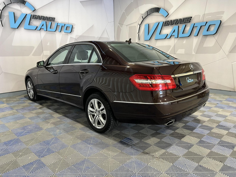 Photo 3 de l'offre de MERCEDES-BENZ CLASSE E 350 CDI BlueEfficiency Avantgarde Executive 4-Matic BVA à 20990€ chez VL Auto