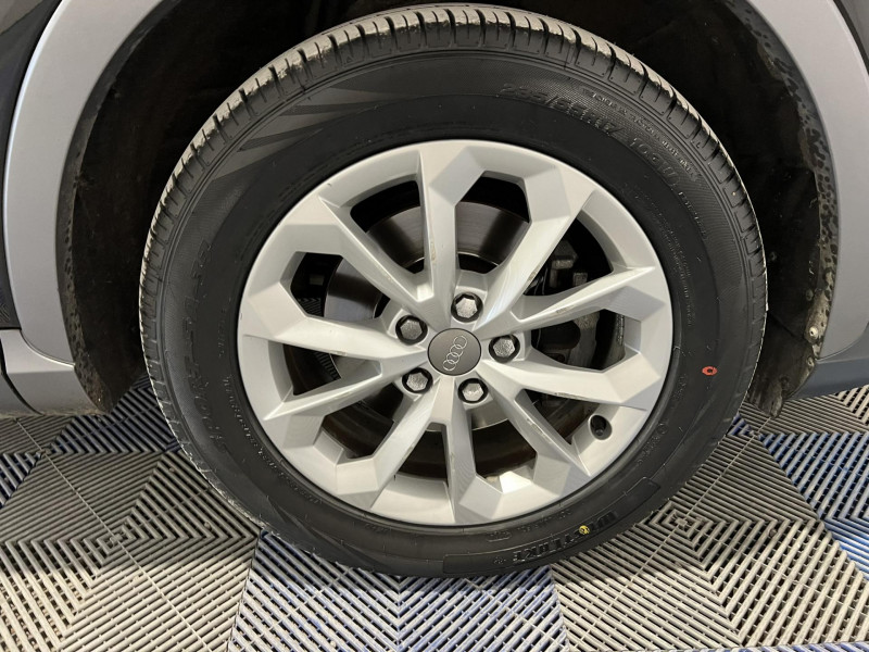 Photo 19 de l'offre de AUDI Q3  2.0 TDI Ultra 150 ch Ambiente à 13990€ chez VL Auto