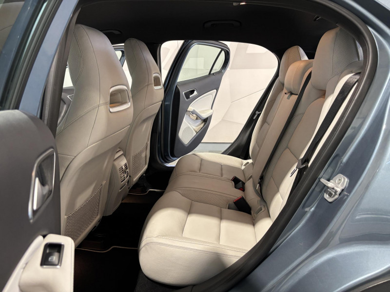 Photo 8 de l'offre de MERCEDES-BENZ GLA 220 CDI Inspiration 7-G DCT BVA à 18490€ chez VL Auto
