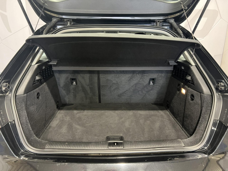 Photo 10 de l'offre de AUDI A3  1.4 TFSI 122 Ambiente à 12490€ chez VL Auto