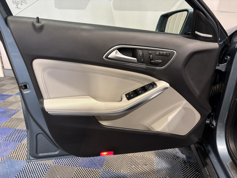 Photo 19 de l'offre de MERCEDES-BENZ GLA 220 CDI Inspiration 7-G DCT BVA à 18490€ chez VL Auto