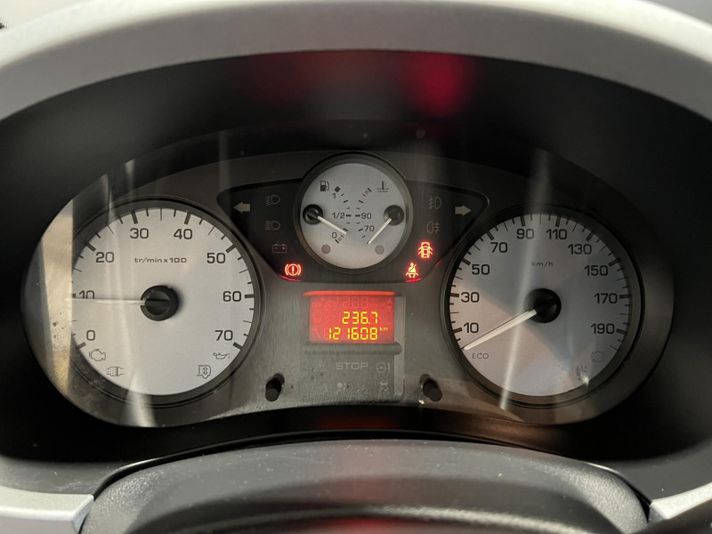 Photo 11 de l'offre de CITROEN BERLINGO Multispace VTi 95 Attraction à 8490€ chez VL Auto
