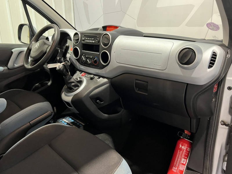 Photo 8 de l'offre de CITROEN BERLINGO Multispace VTi 95 Attraction à 8490€ chez VL Auto