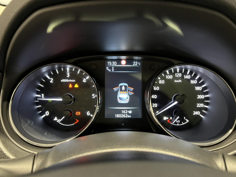 Photo 11 de l'offre de NISSAN QASHQAI 1.6 dCi 130 Stop/Start All-Mode 4x4-i Black Edition à 10490€ chez VL Auto
