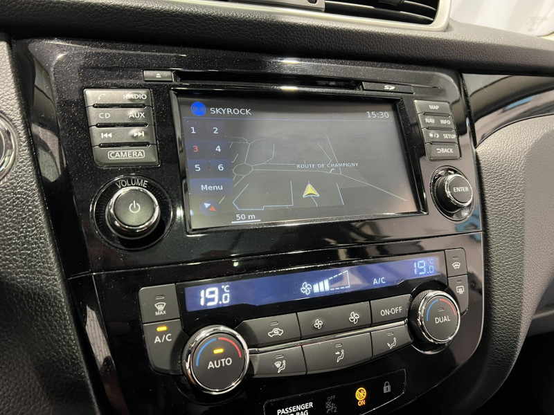 Photo 13 de l'offre de NISSAN QASHQAI 1.6 dCi 130 Stop/Start All-Mode 4x4-i Black Edition à 10490€ chez VL Auto