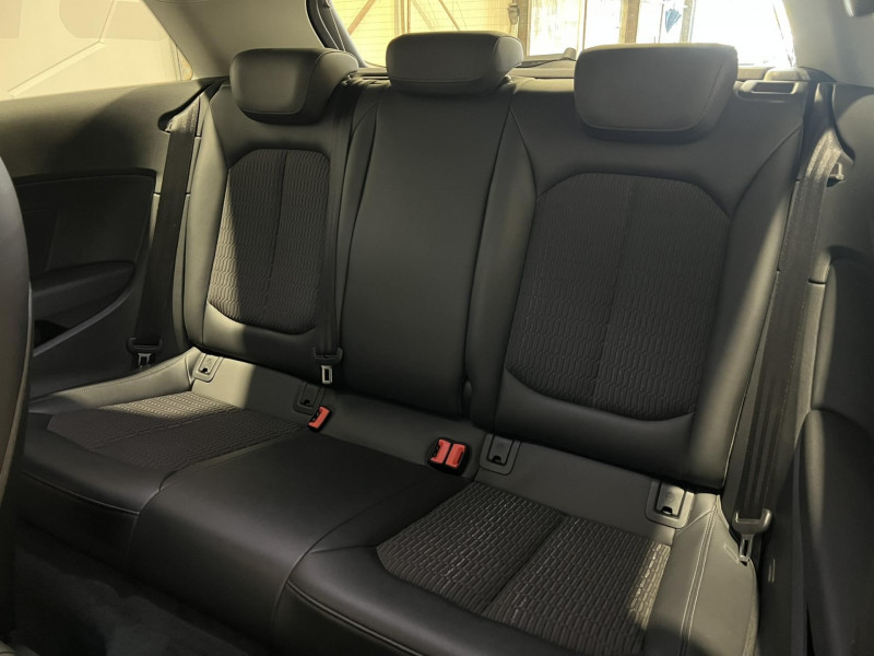 Photo 9 de l'offre de AUDI A3  1.4 TFSI 122 Ambiente à 12490€ chez VL Auto