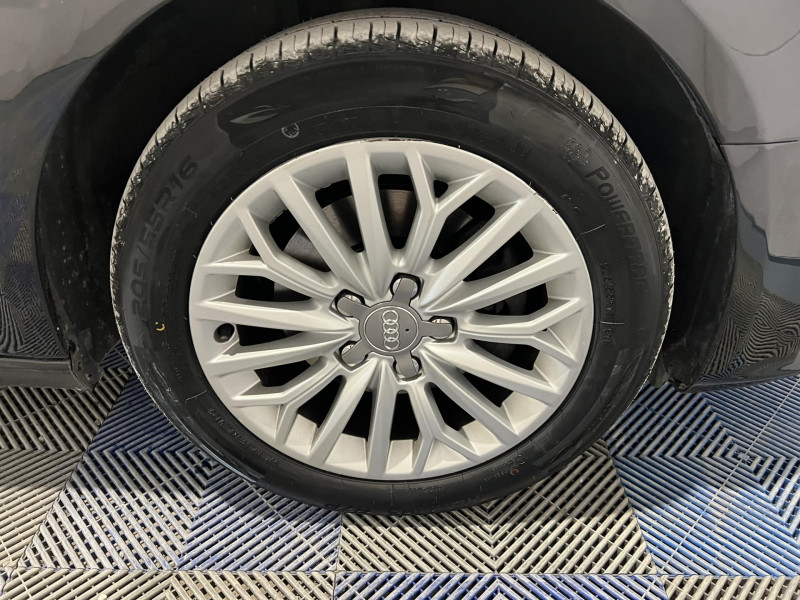Photo 18 de l'offre de AUDI A3  1.4 TFSI 122 Ambiente à 12490€ chez VL Auto