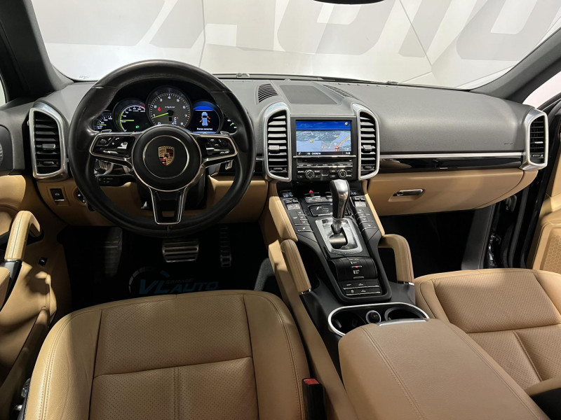 Photo 16 de l'offre de PORSCHE CAYENNE 3.0 V6 416 ch S E-Hybrid Tiptronic BVA à 34990€ chez VL Auto