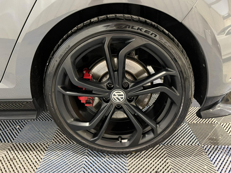 Photo 20 de l'offre de VOLKSWAGEN GOLF 2.0 TSI 290 DSG7 GTI TCR à 27990€ chez VL Auto