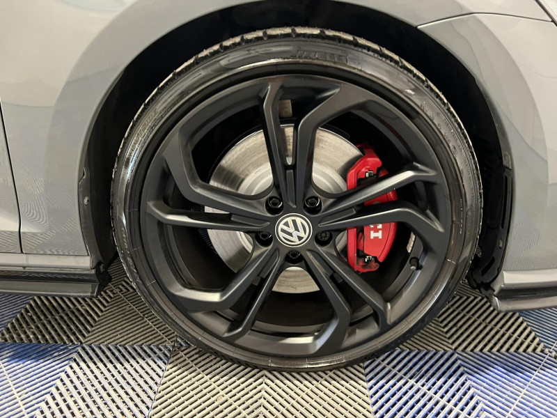 Photo 18 de l'offre de VOLKSWAGEN GOLF 2.0 TSI 290 DSG7 GTI TCR à 27990€ chez VL Auto