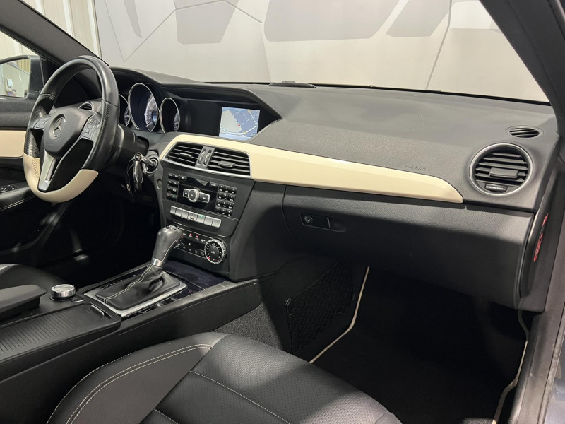 Photo 8 de l'offre de MERCEDES-BENZ Classe C COUPE 220 CDI BlueEfficiency BVA  Executive à 15990€ chez VL Auto